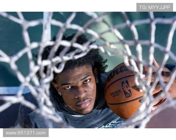 开拓者探花秀亨德森成长曲线